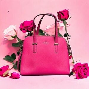 Kate spade bag EUC gorgeous pink!!!!! You need this bag.